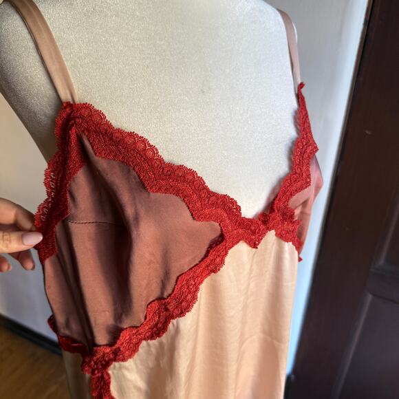 FREE PEOPLE | Intimately On the Rise Satin Lace Trim Tie Back Chemise | Medium - Picture 3 of 6